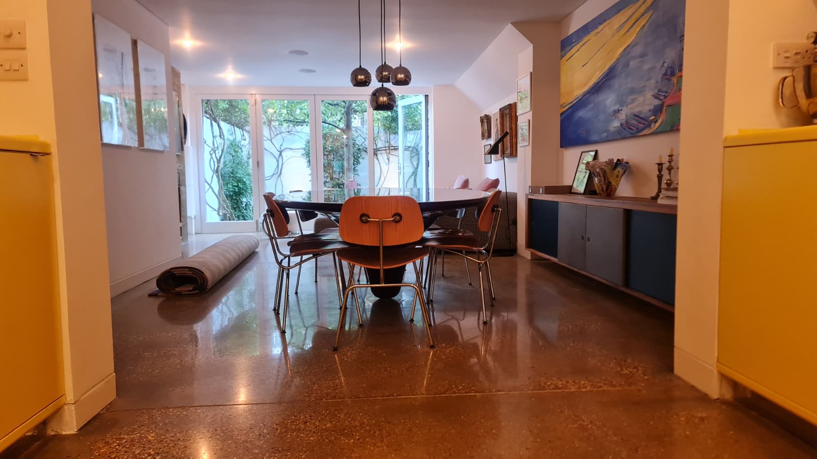 Exposed Aggregate Polished Concrete Floor in a Home in Chelsea, London - Gallery Image