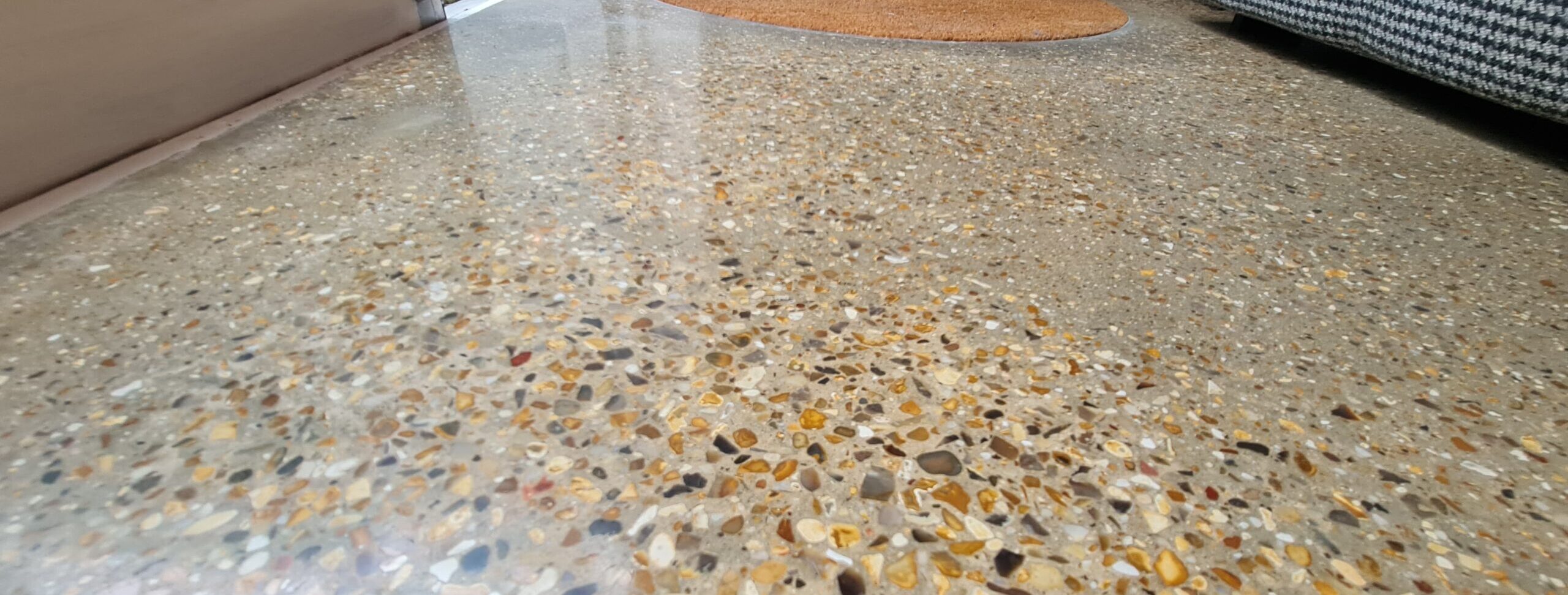 Exposed Aggregate Polished Concrete Floor in a Home in Chelsea, London - Gallery Image